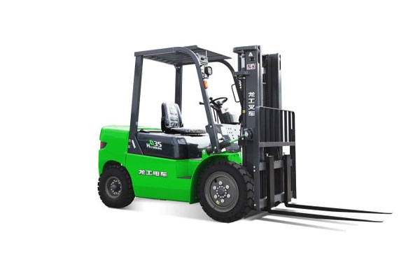 龙工锂电白银叉车保养全知道：关键项目与维护技巧