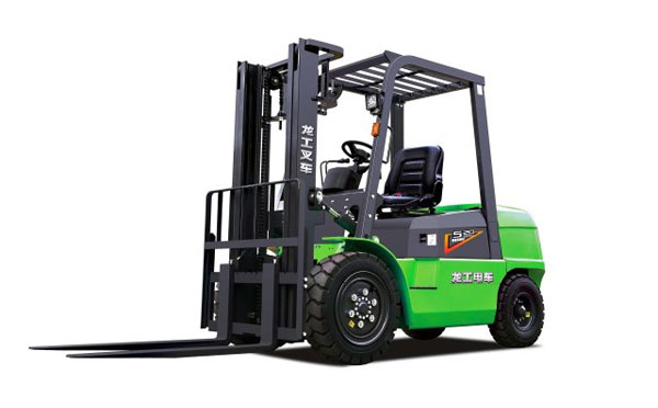 白银电动白银叉车优势分析：环保、节能、低噪音的特点